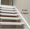 Weiße Treppe